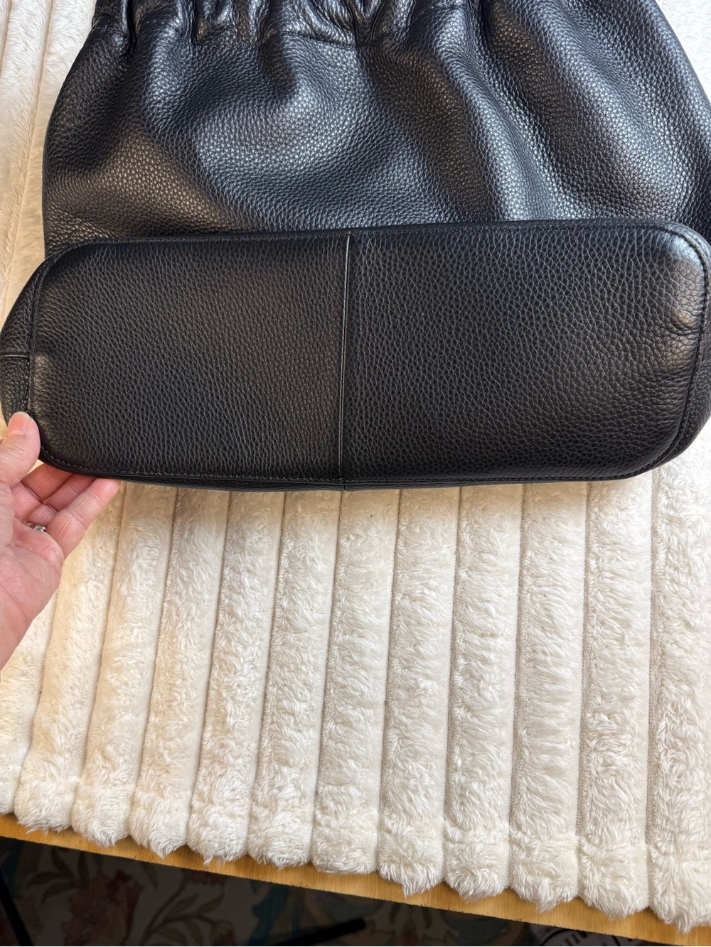 Vince Camuto Black Pebbled Leather Maxi Hobo Shoulder Bag Large - Picture 8 of 11